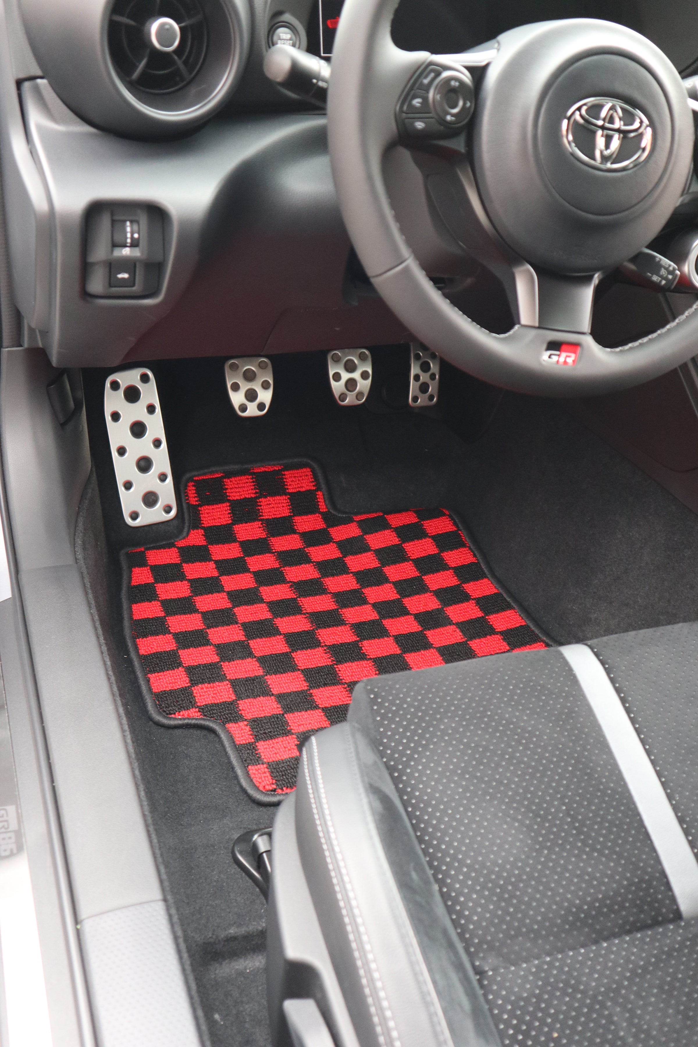 GR86 86 BRZ FRS GT86 Checkered Floor Mats | CHECKMATE MATS AND PARTS